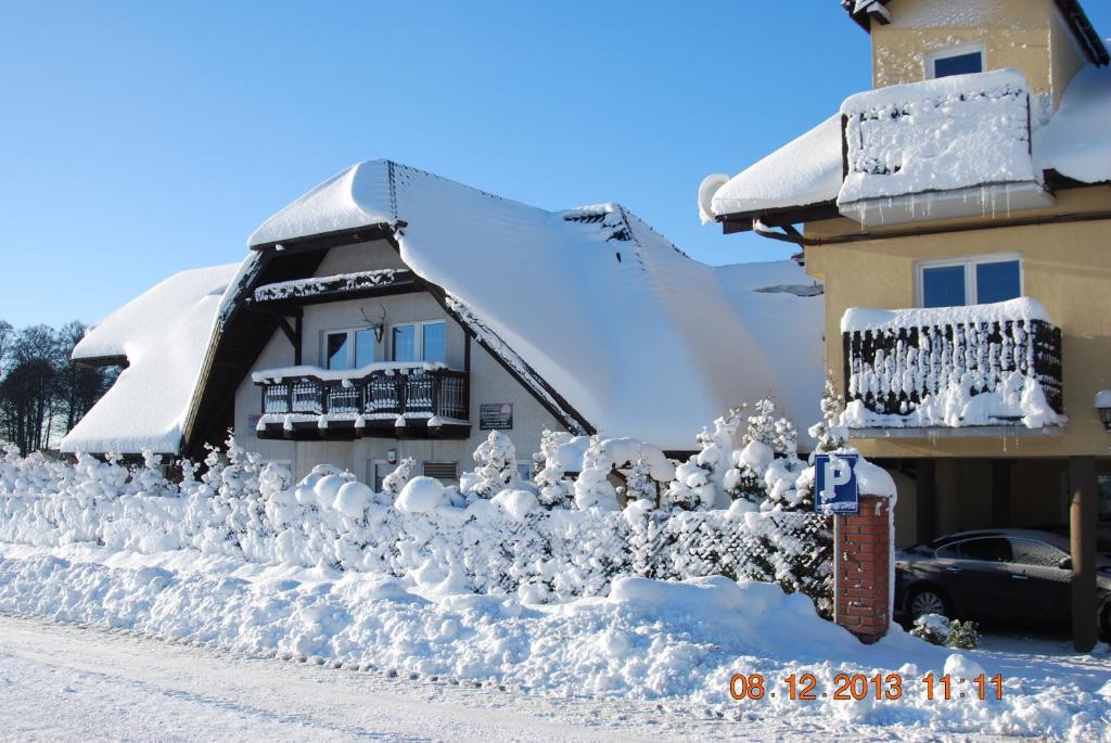 Zajazd I Restauracja "Mysliwskie Zacisze" Nikielkowo 외부 사진